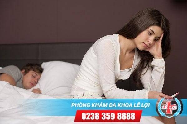 Đang bị viêm nhiễm phụ khoa có mang thai được không?